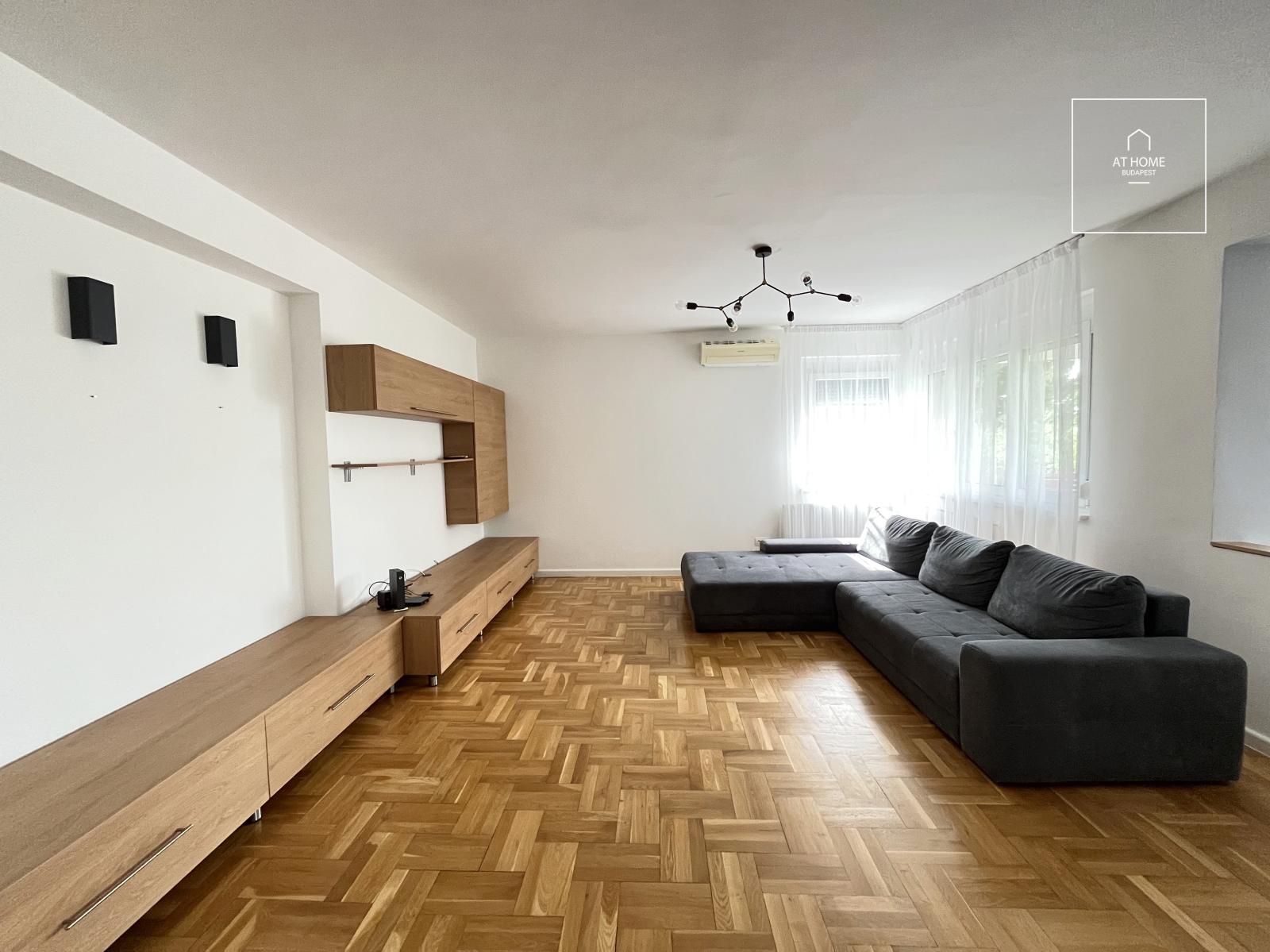 Panoramic apartment with garden connection for rent Budapest II. district Törökvész