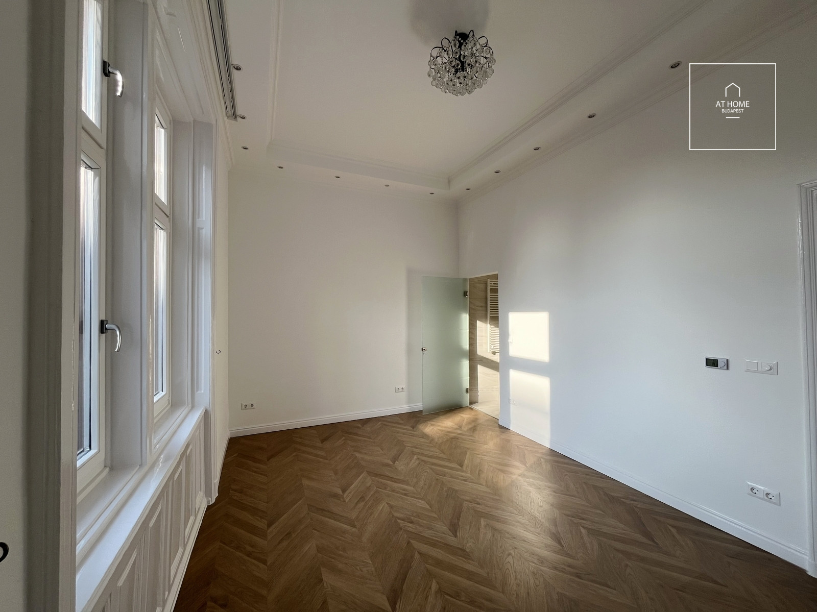 Fully renovated 114 sqm two-bedroom apartment in District I, Castle Quarter