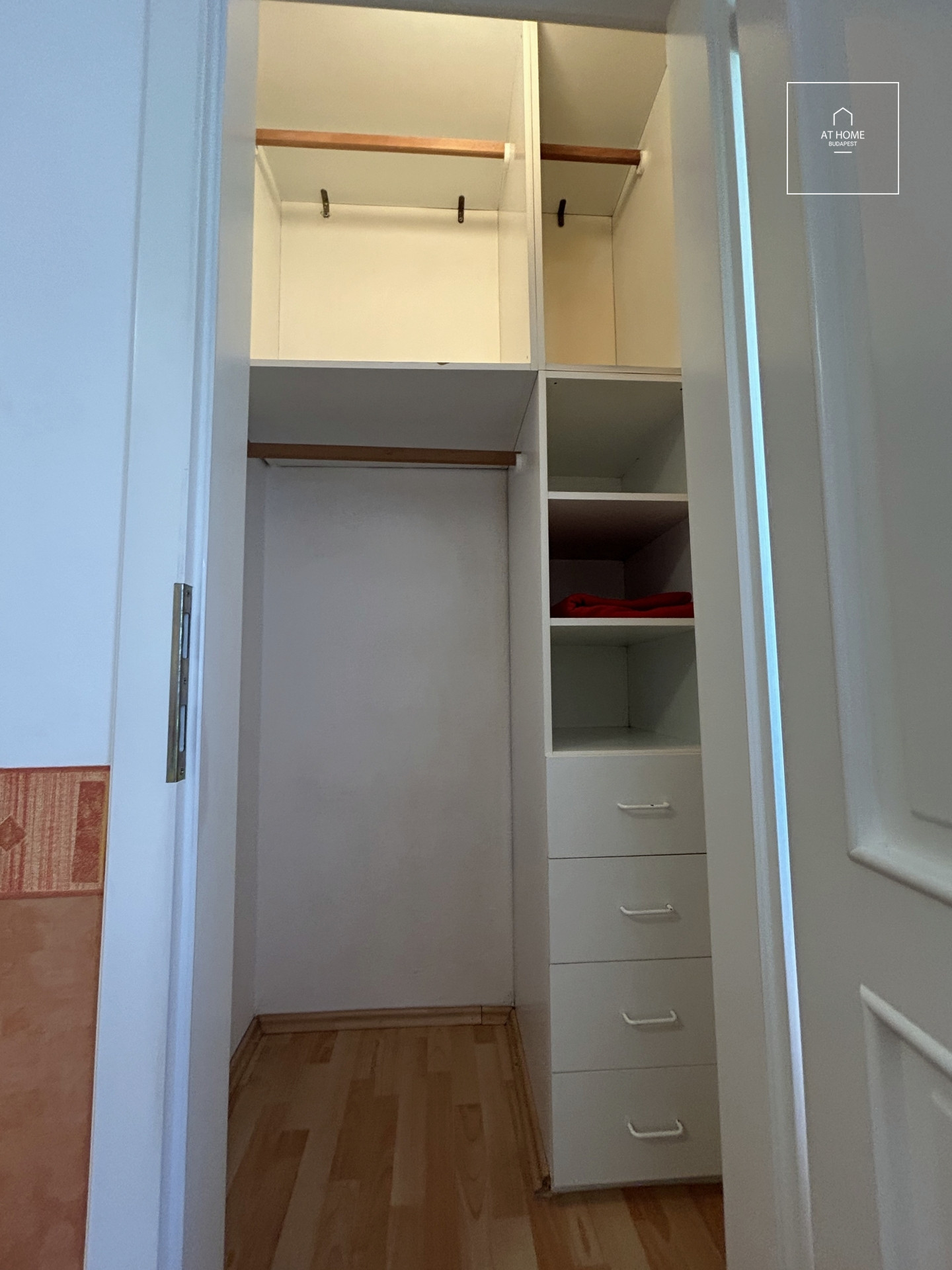 3 hálószobás lakás kiadó iskolák közelében a II. kerületben
