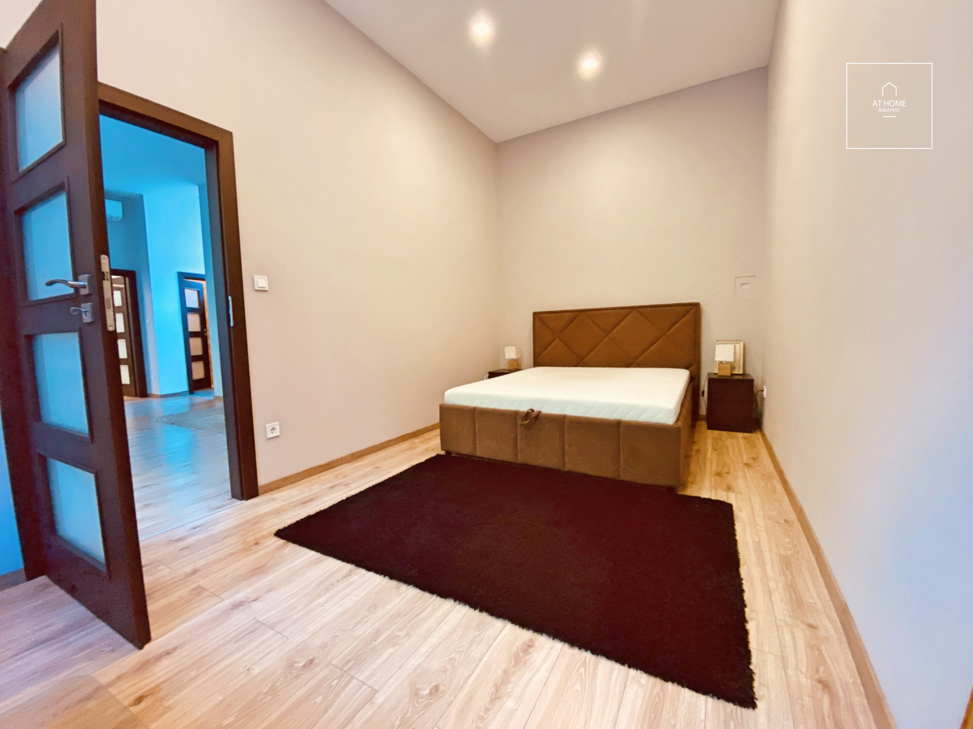 Beautifully renovated flat for rent in Budapest I. district close to Buda Castle