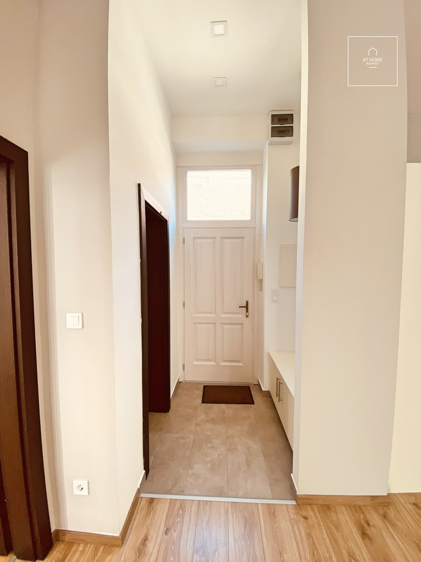 Beautifully renovated flat for rent in Budapest I. district close to Buda Castle