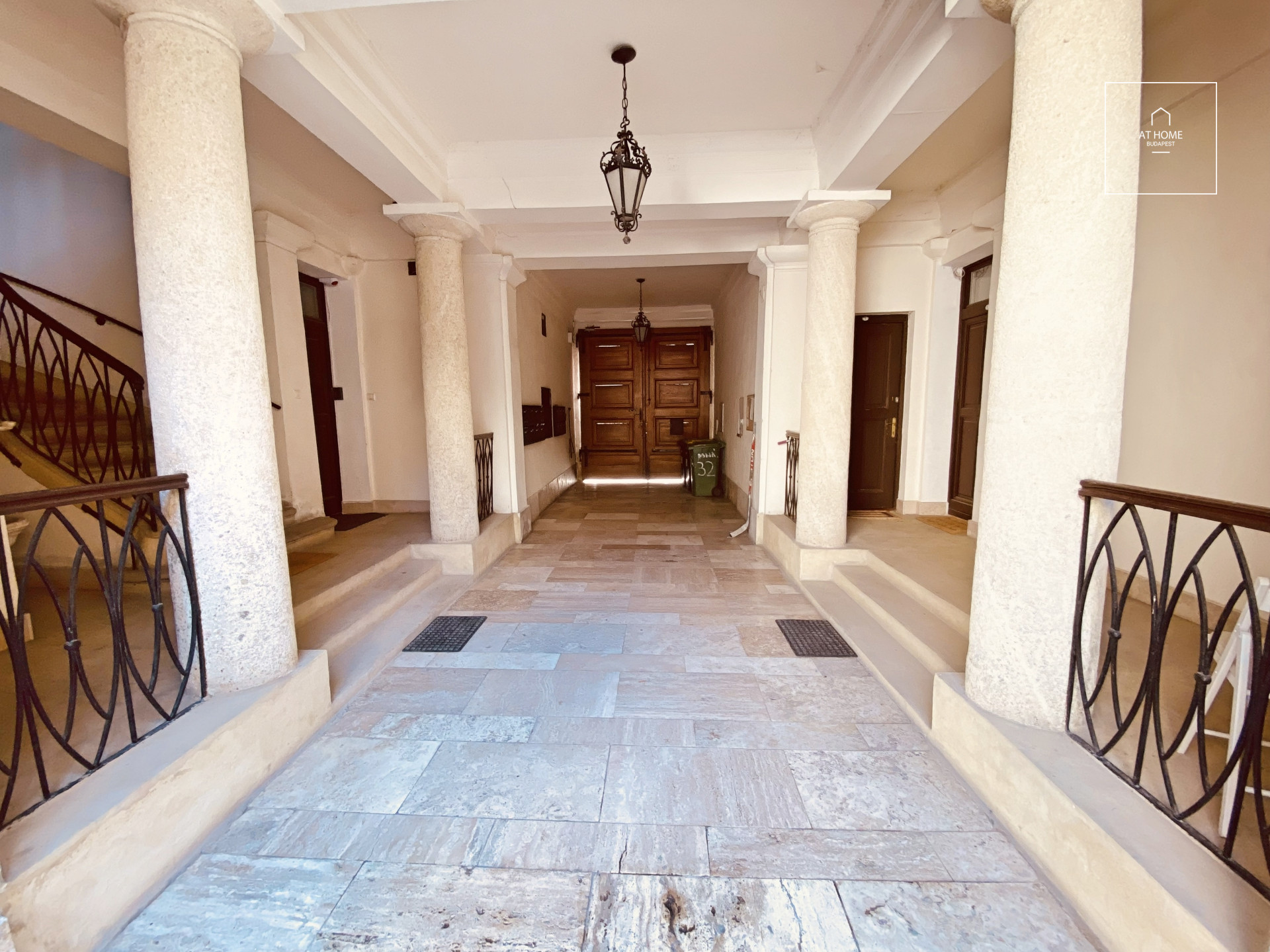 Beautifully renovated flat for rent in Budapest I. district close to Buda Castle