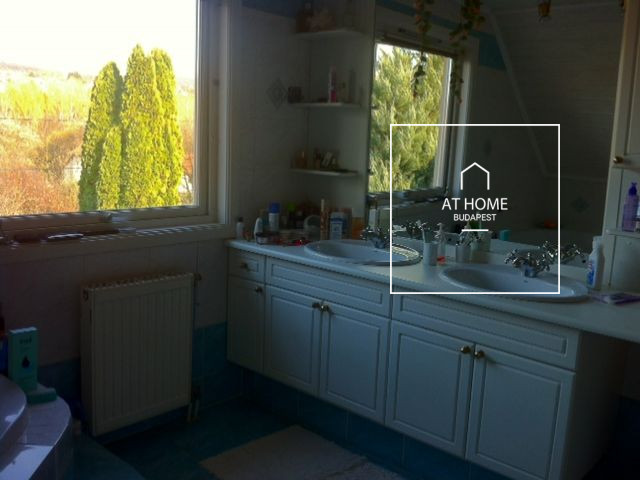 Exclusive detached house for rent  II/A. district, Pesthidegkút