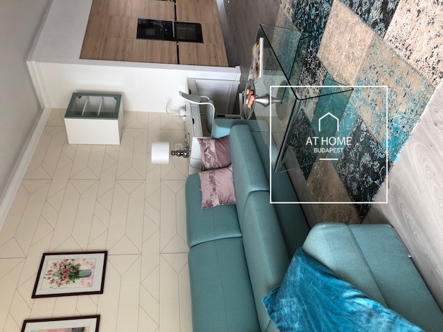 Two-bedroom exclusive apartment with panoramic views for rent in Budapest, District XIII, Marina Part
