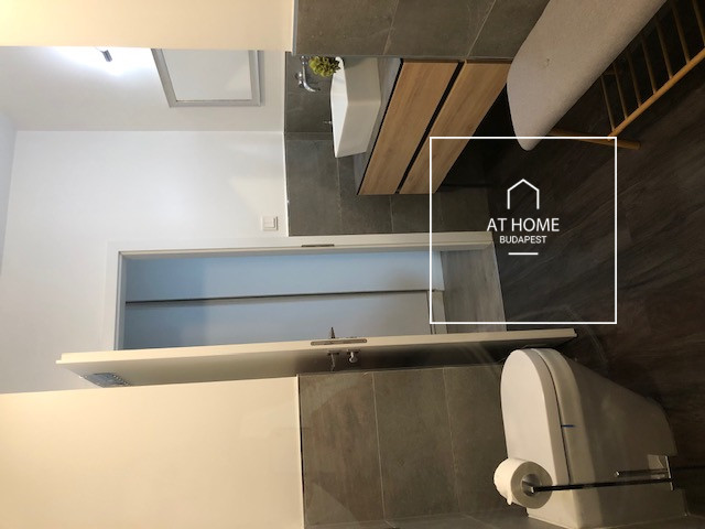Two-bedroom exclusive apartment with panoramic views for rent in Budapest, District XIII, Marina Part