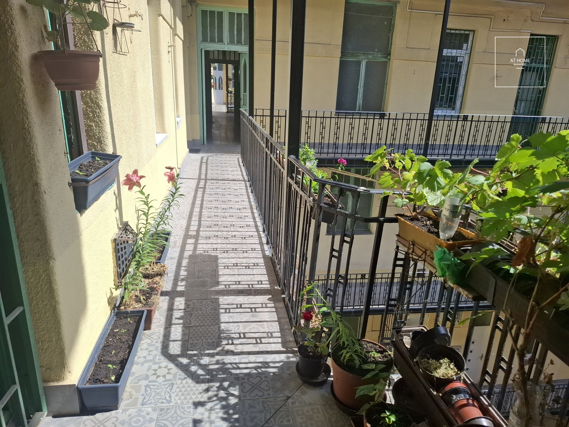 Renovated 103 sqm 2-bedroom apartment in District XIII, Újlipótváros
