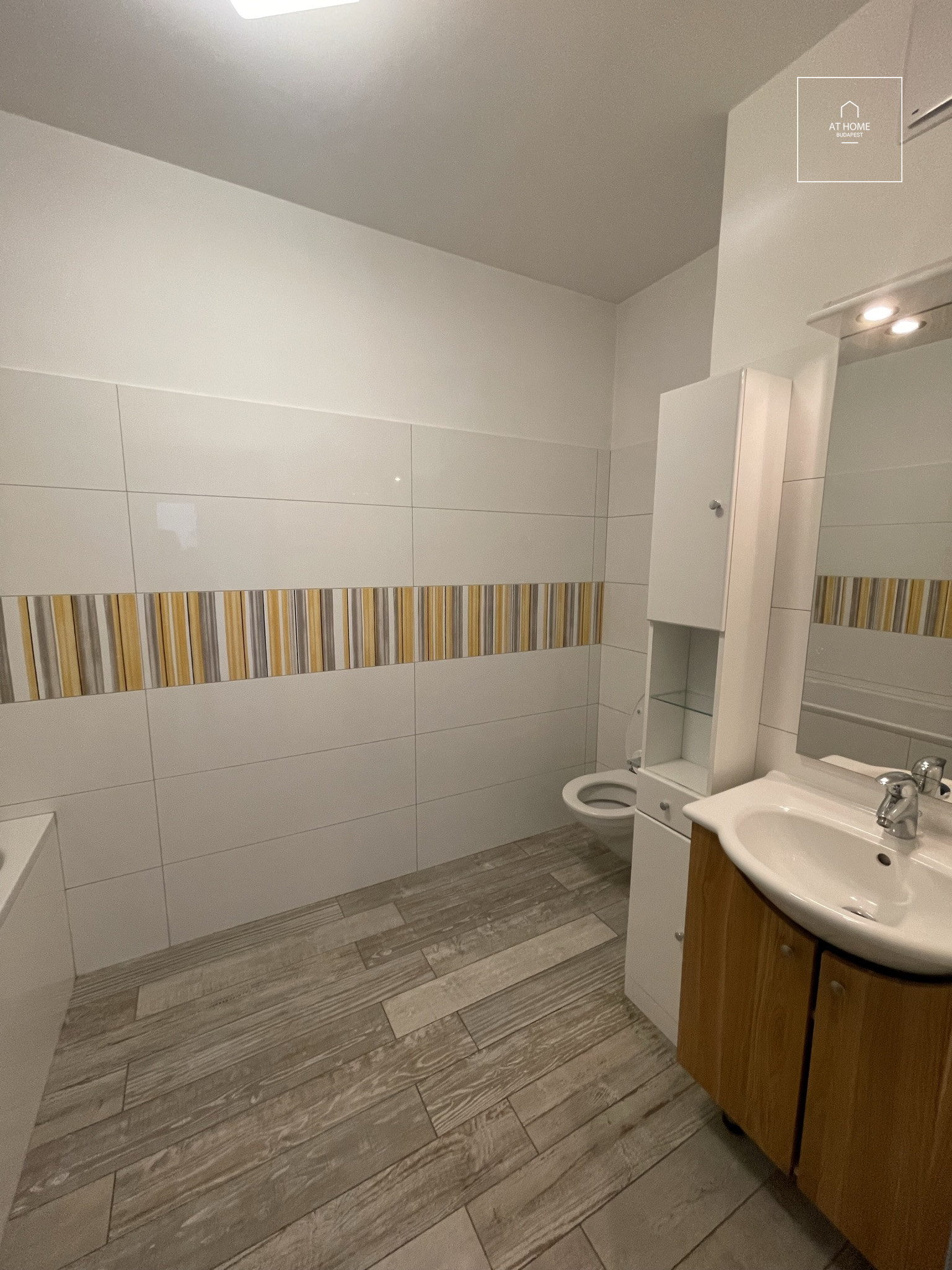 Három hálószobás, teraszos lakás kiadó Budapest XIII. kerület Újlipótváros