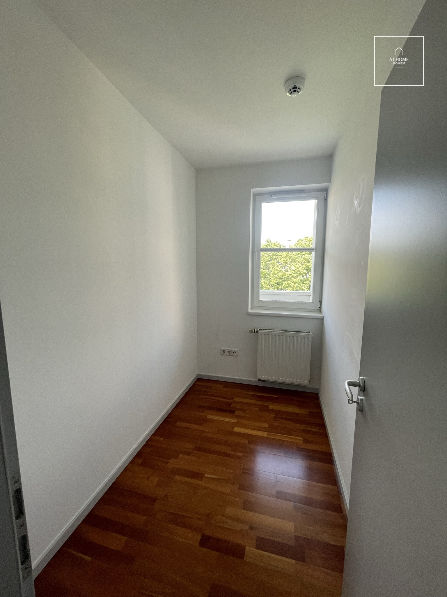 Three-bedroom apartment with terrace for rent Budapest XIII. district Újlipotváros