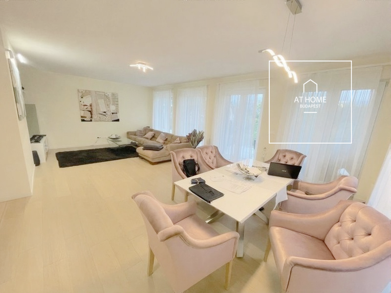 Modern Penthouse Apartment in Törökvész