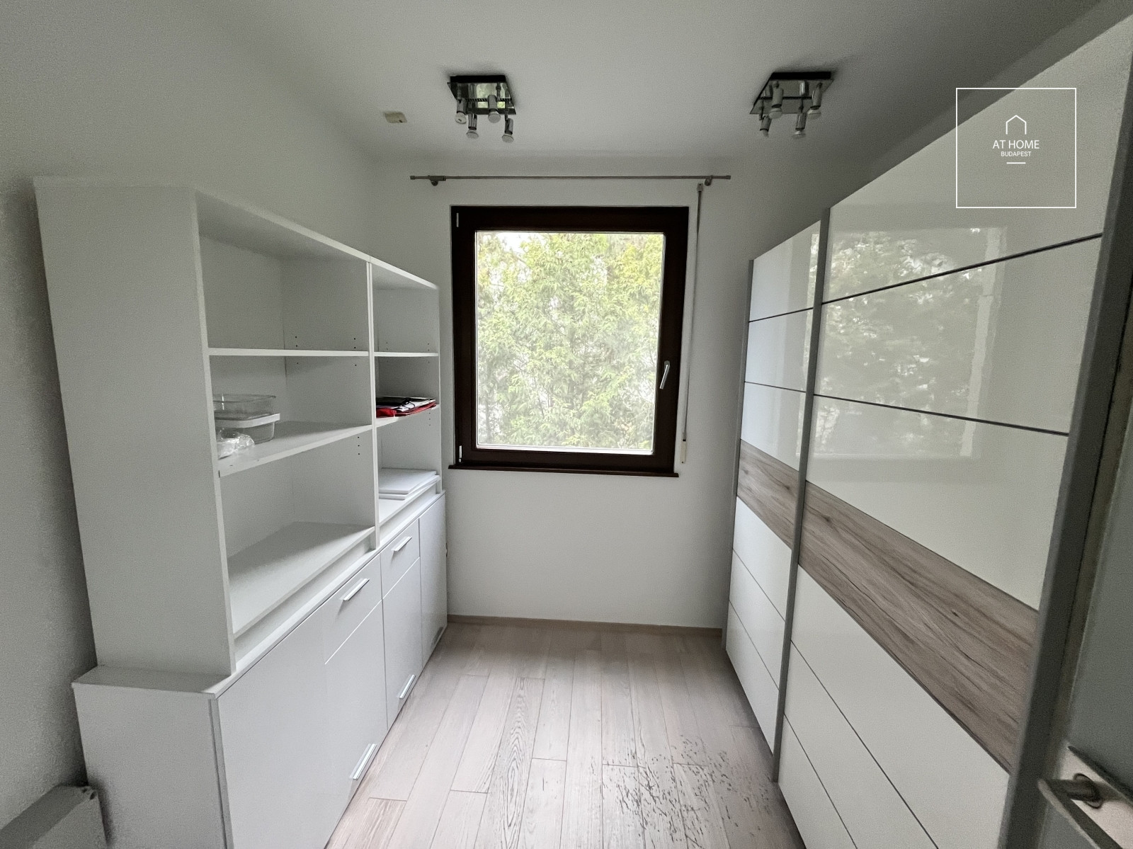 Luxurious Detached House with Indoor Pool in Rózsadomb, District II