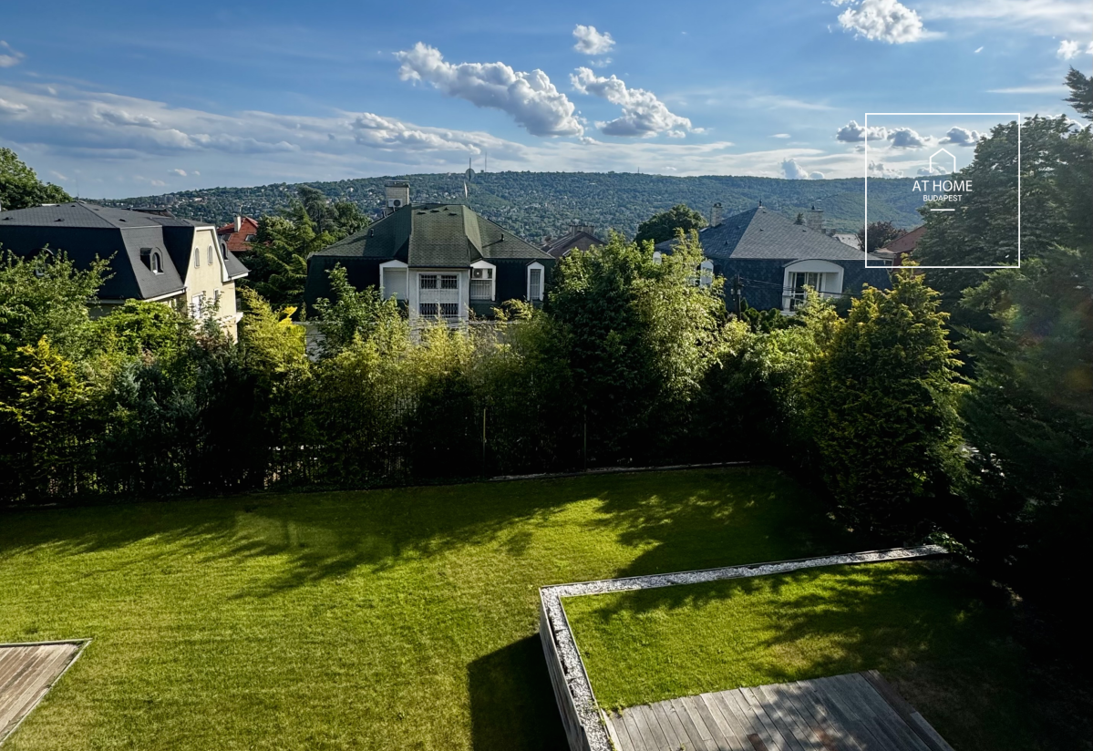 Luxurious Villa with Indoor Pool for Rent in Rózsadomb, District II