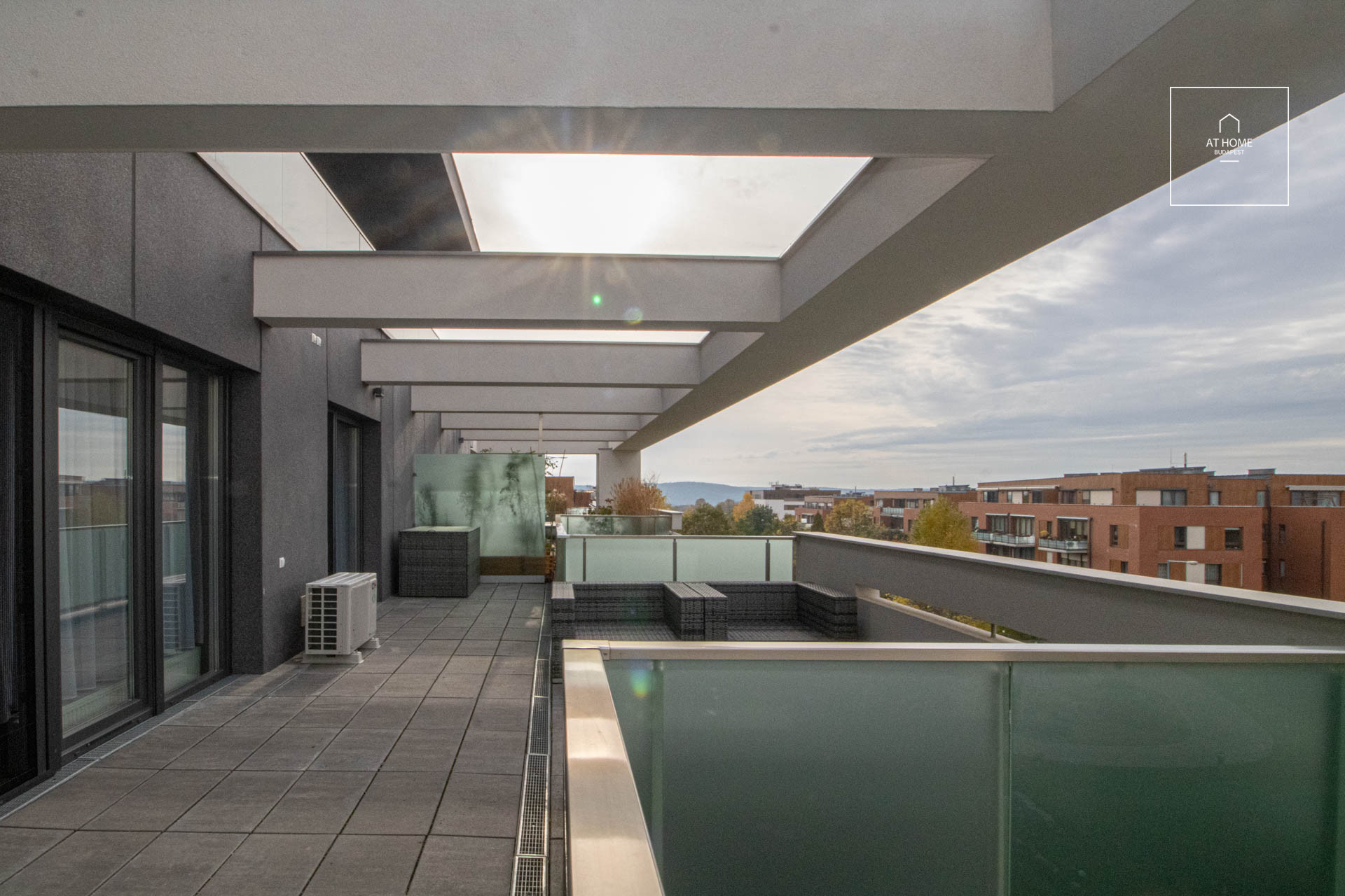 Newly-built apartment with terrace for rent, Budapest, district 11