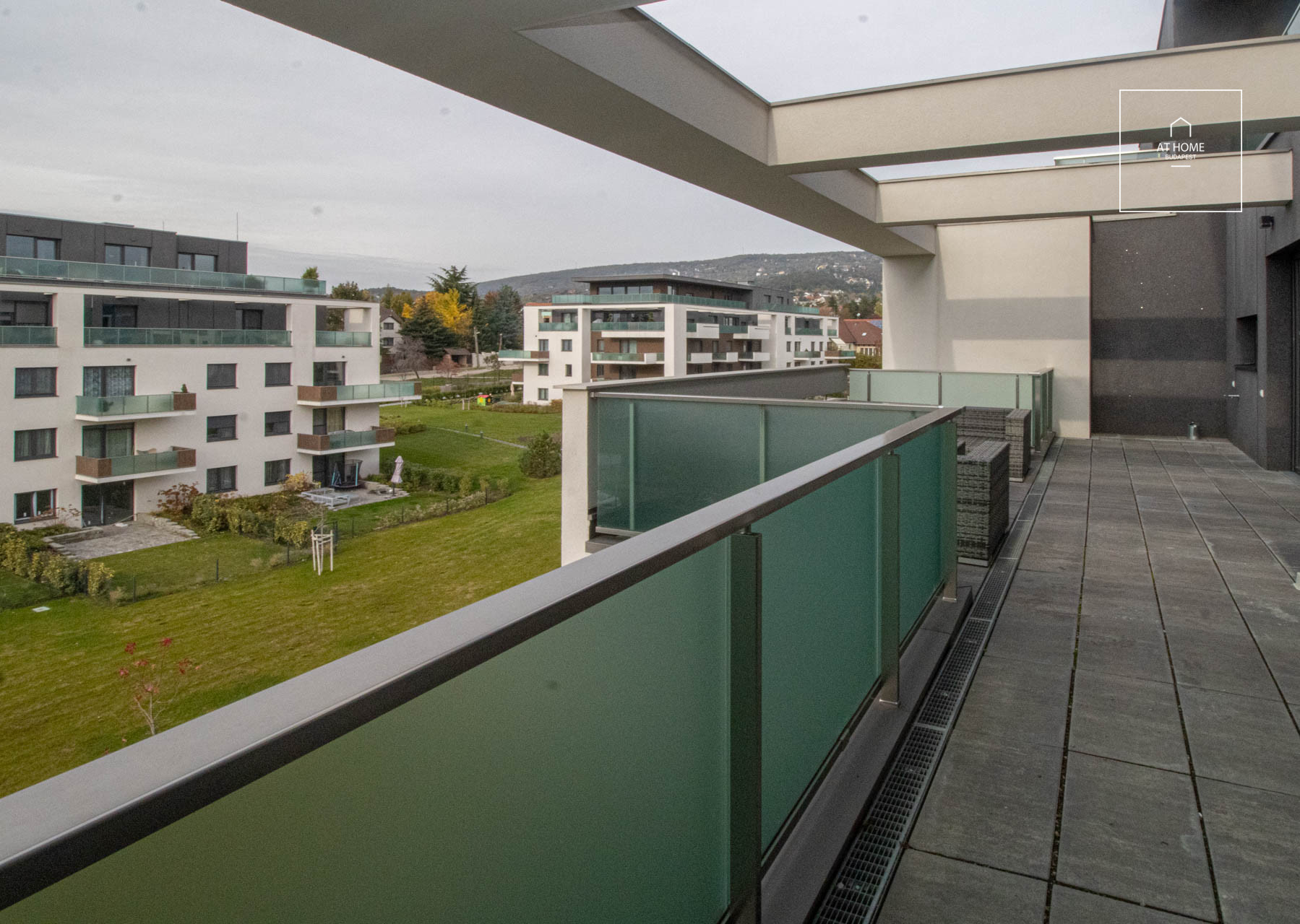 Newly-built apartment with terrace for rent, Budapest, district 11