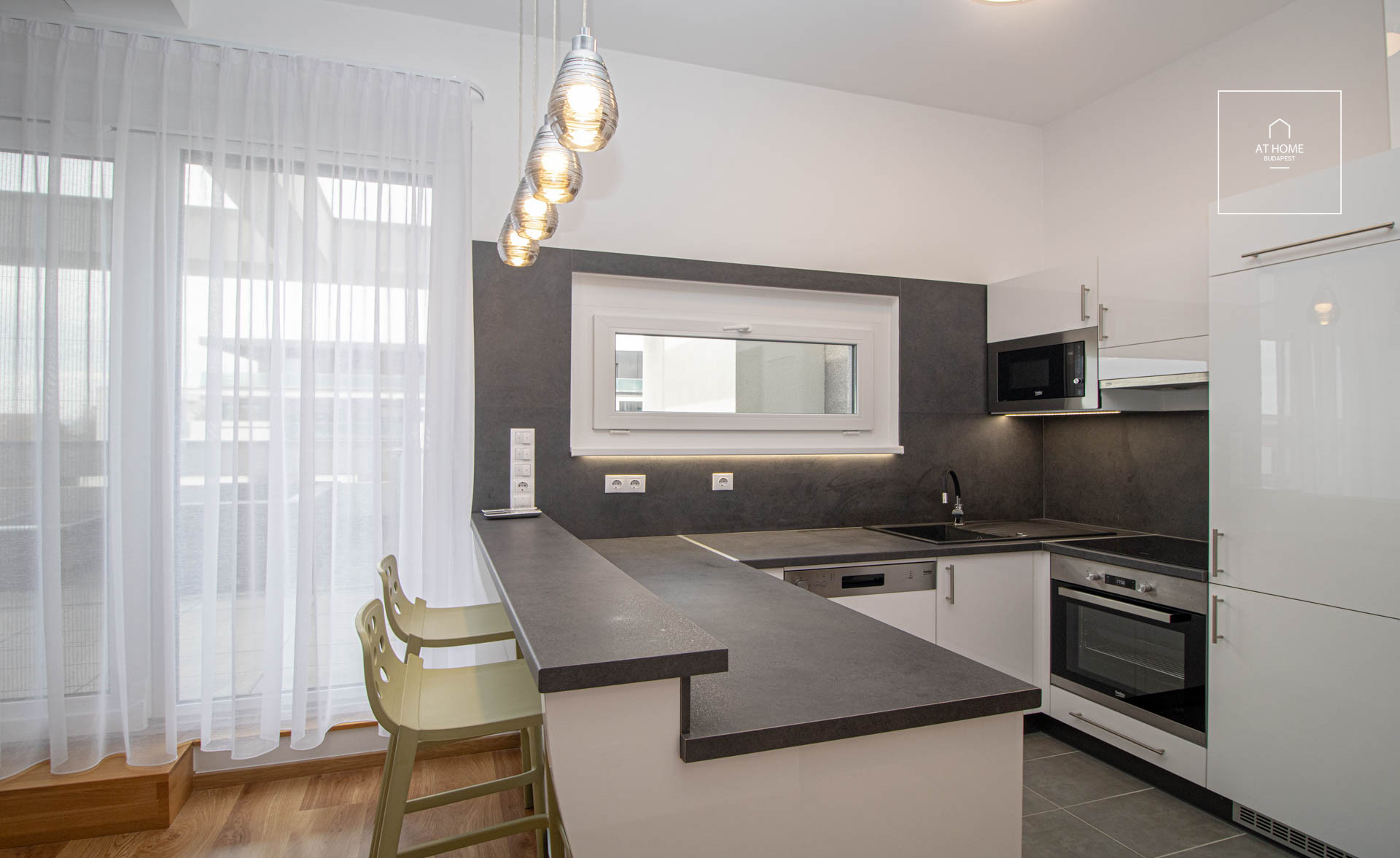 Newly-built apartment with terrace for rent, Budapest, district 11