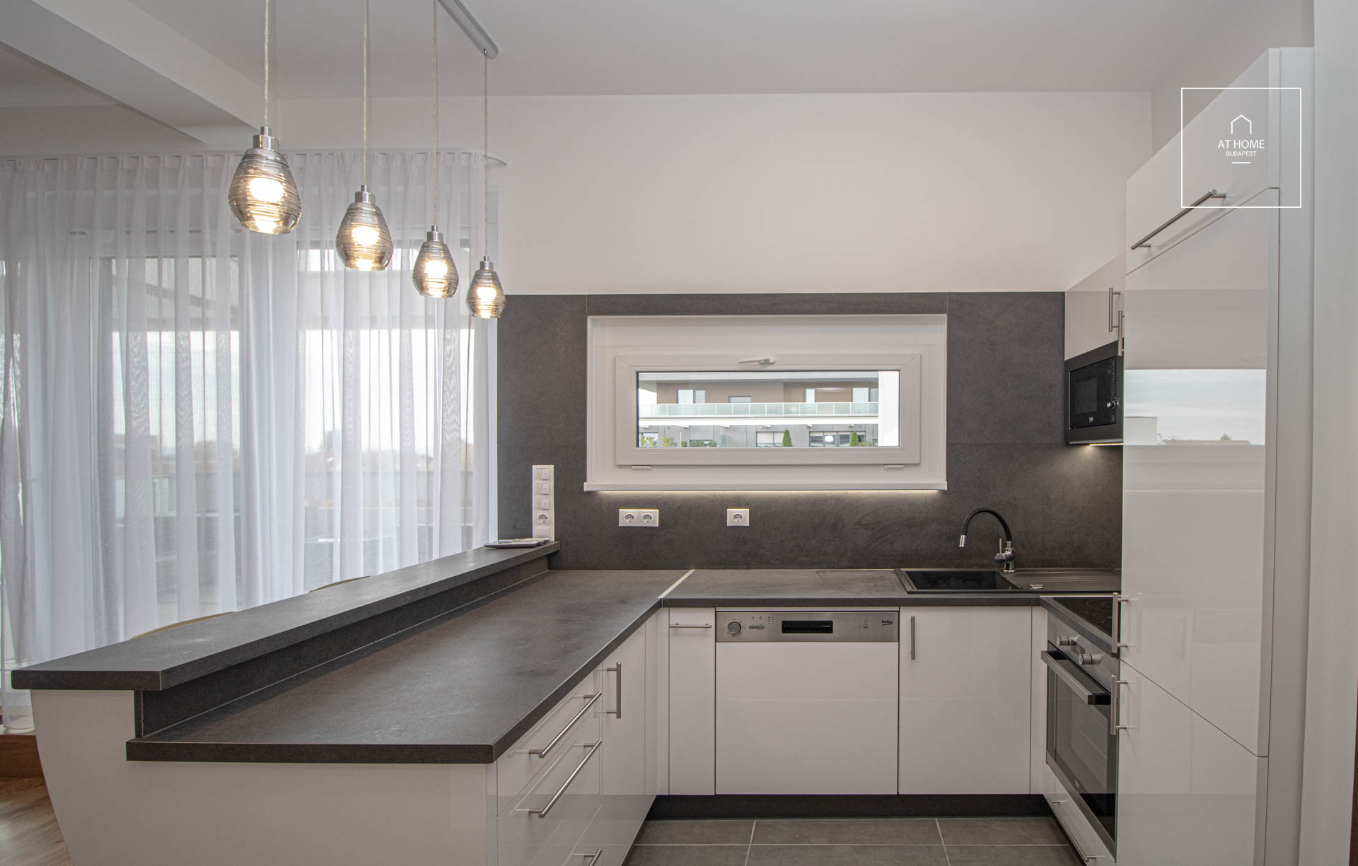 Newly-built apartment with terrace for rent, Budapest, district 11