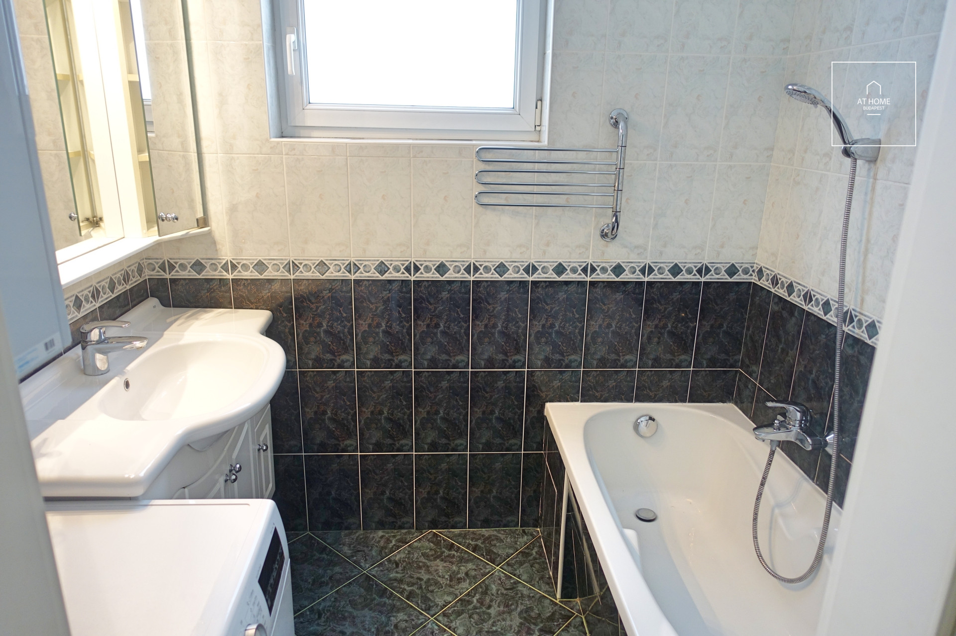 Two bedroom apartment for rent in Budapest 3rd district