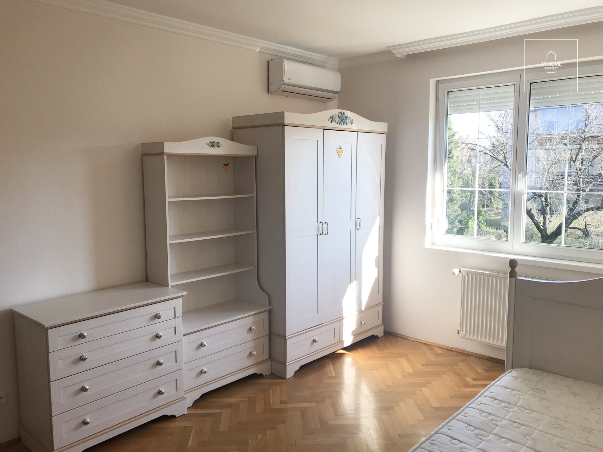 Two bedroom apartment for rent in Budapest 3rd district