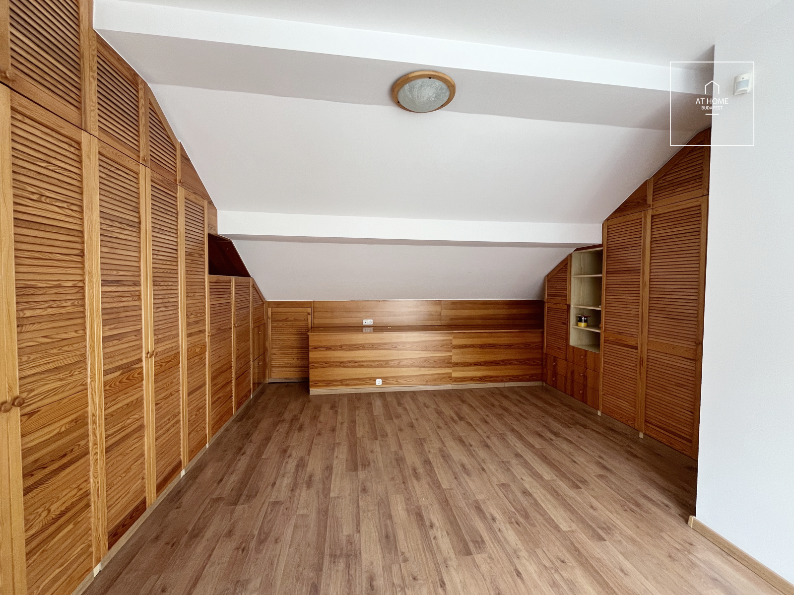 Elegant row house for rent  II/A. district, Budaliget