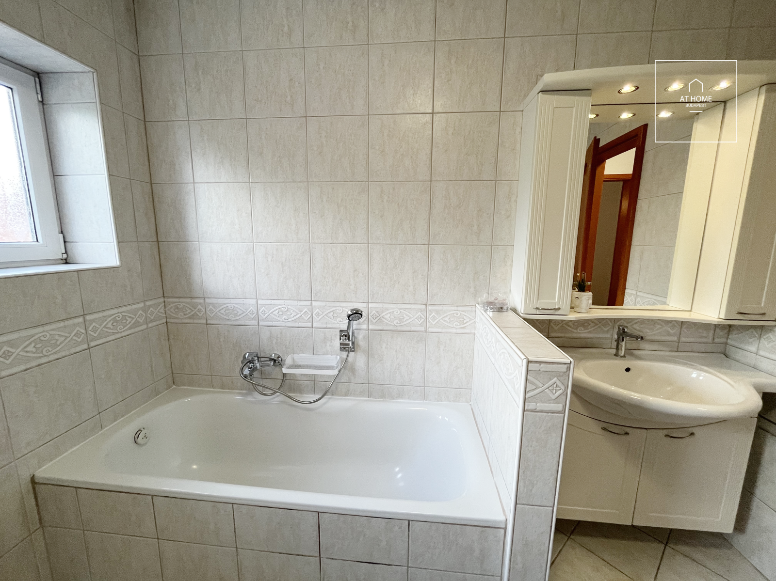 Elegant row house for rent  II/A. district, Budaliget