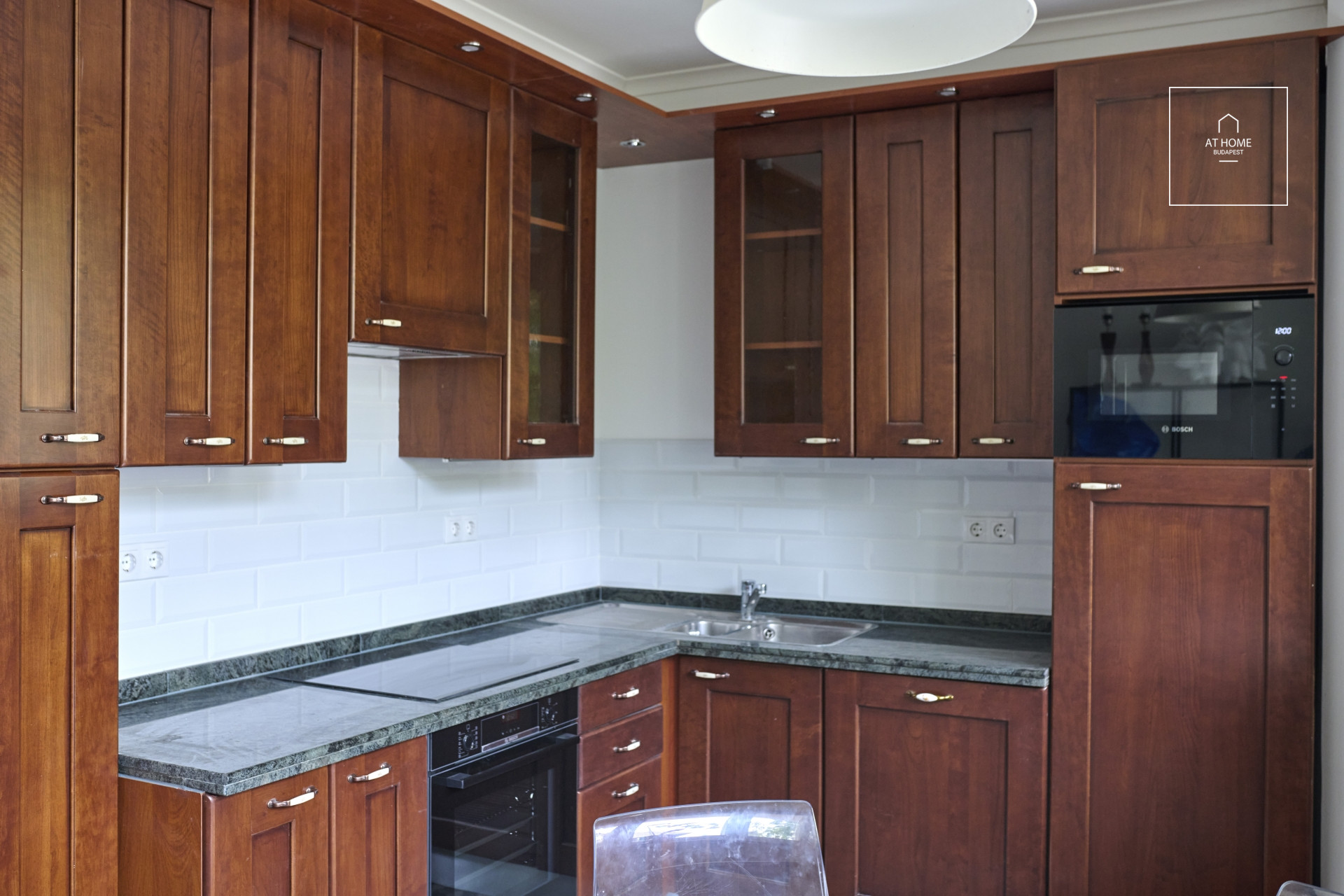 Elegant Panoramic Apartment in Budapest\'s 1st District