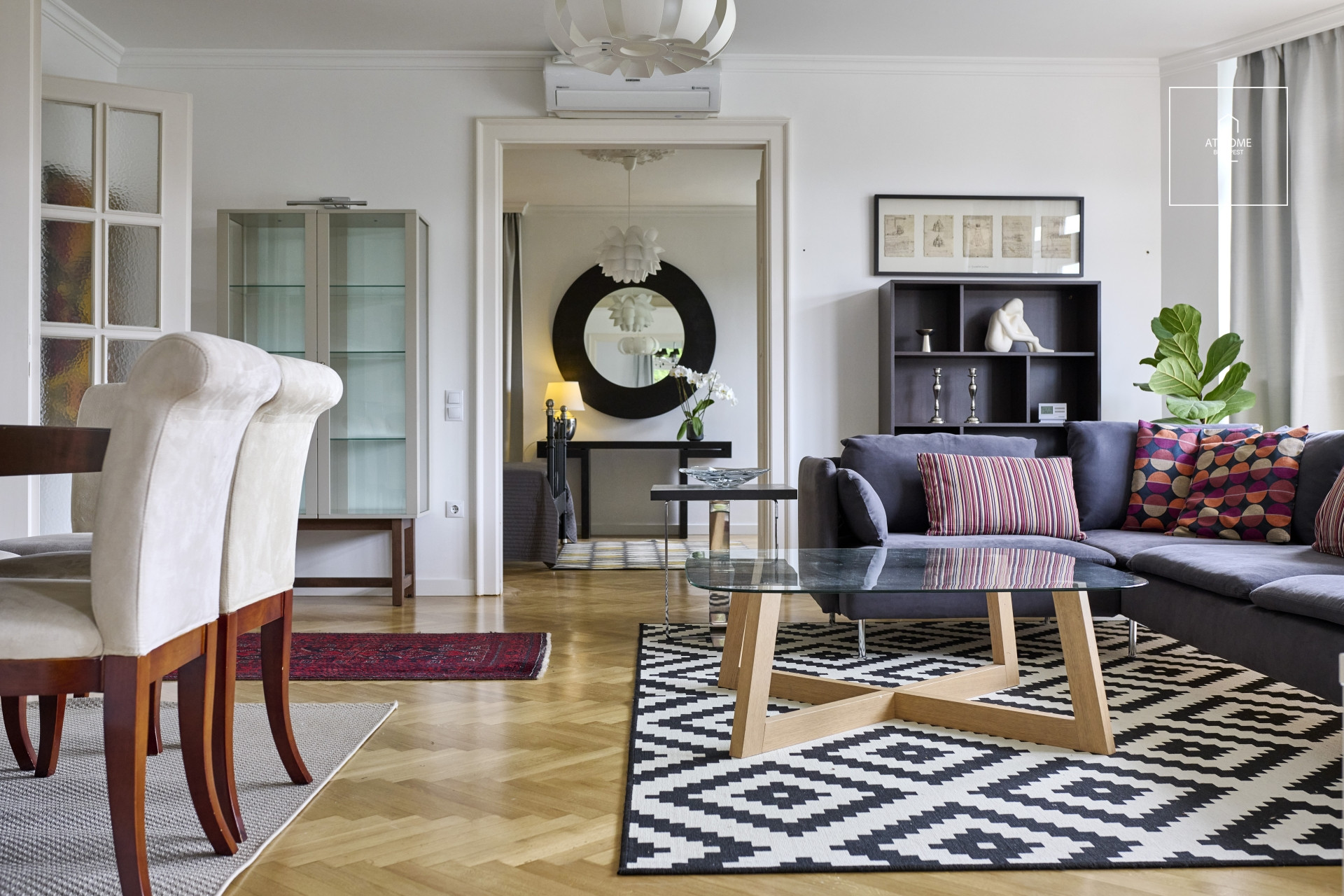 Elegant Panoramic Apartment in Budapest\'s 1st District