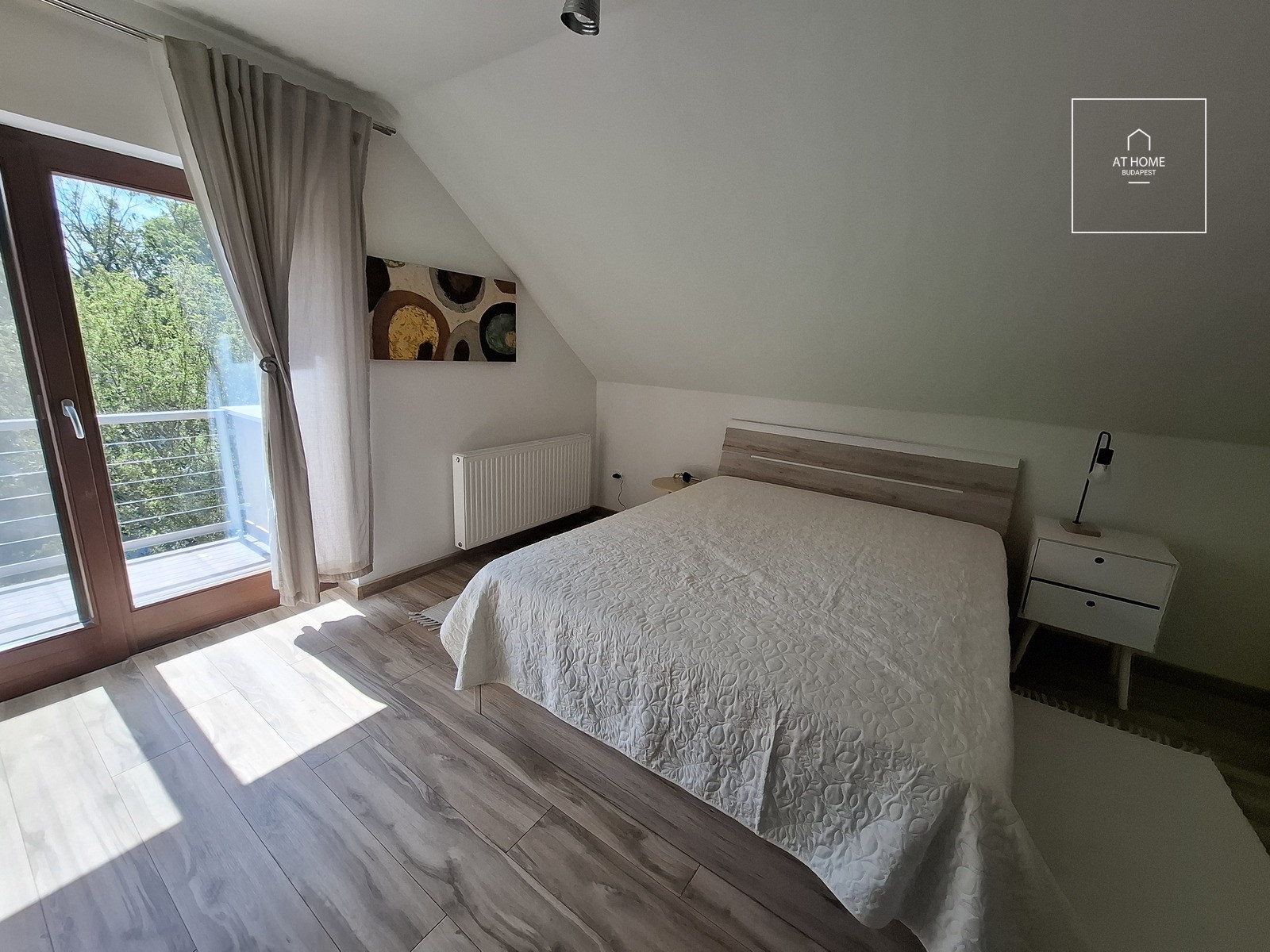 Luxurious 240 sqm Detached House for Rent in Nagykovácsi
