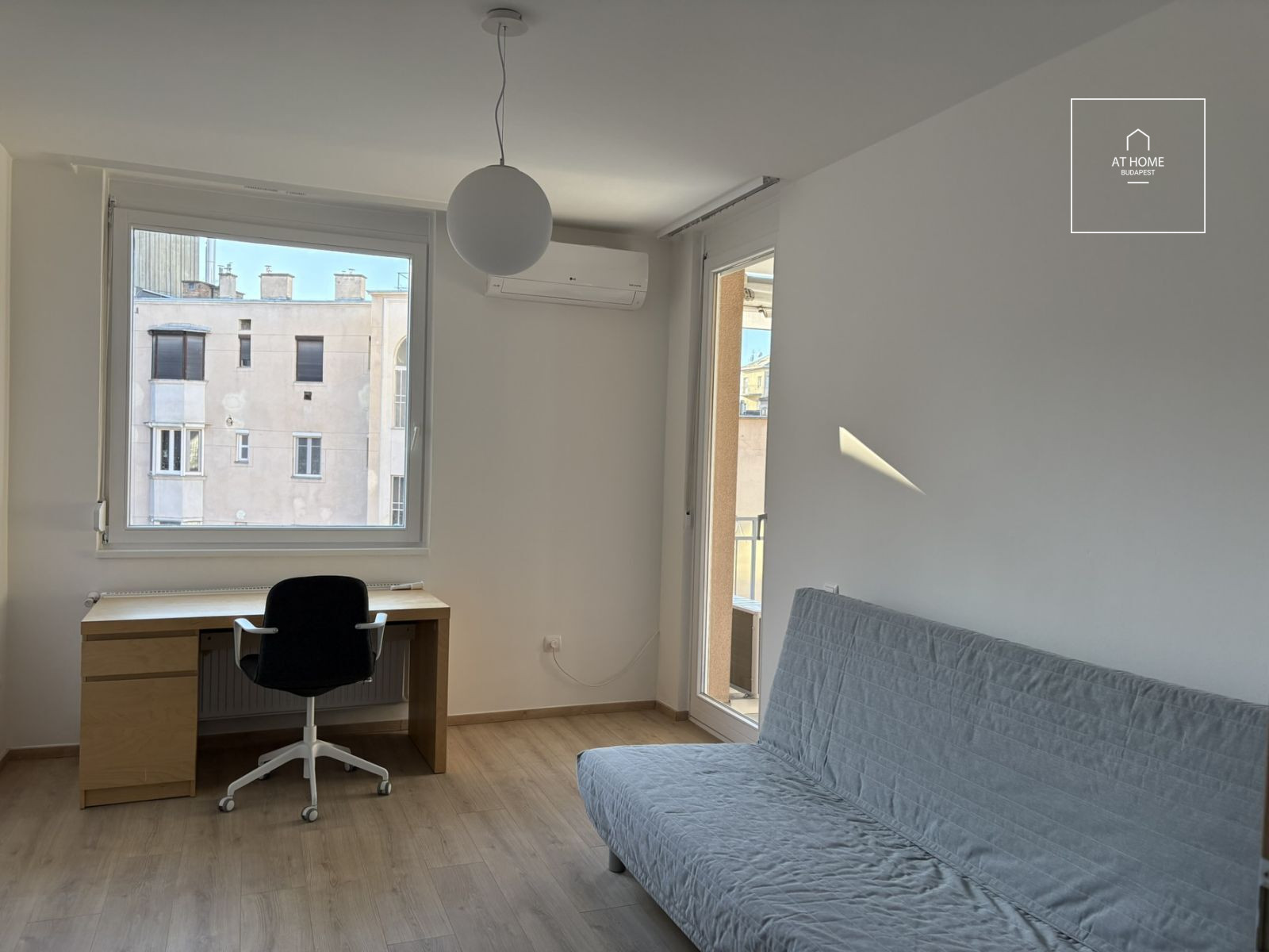 Refurbished 3-bedroom apartment for rent Budapest I. district