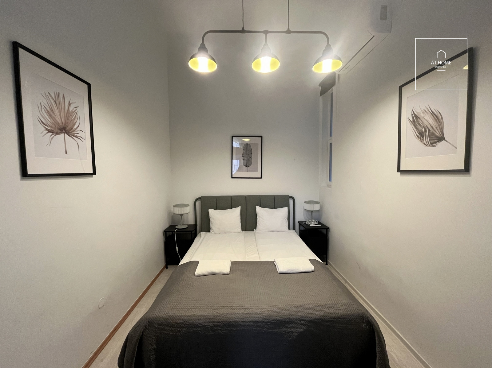 Fully Renovated 4-Room Apartment for Sale in a Prime Location of Budapest\'s 7th District