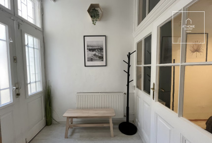 Fully Renovated 4-Room Apartment for Sale in a Prime Location of Budapest\'s 7th District