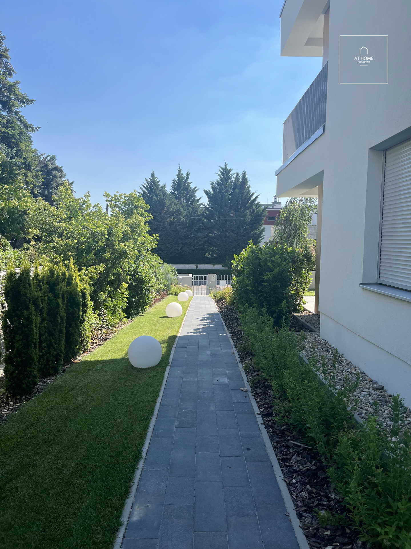 Újépítésű luxus lakás saját kerthasználattal eladó Törökvész, 2. kerület, Budapest