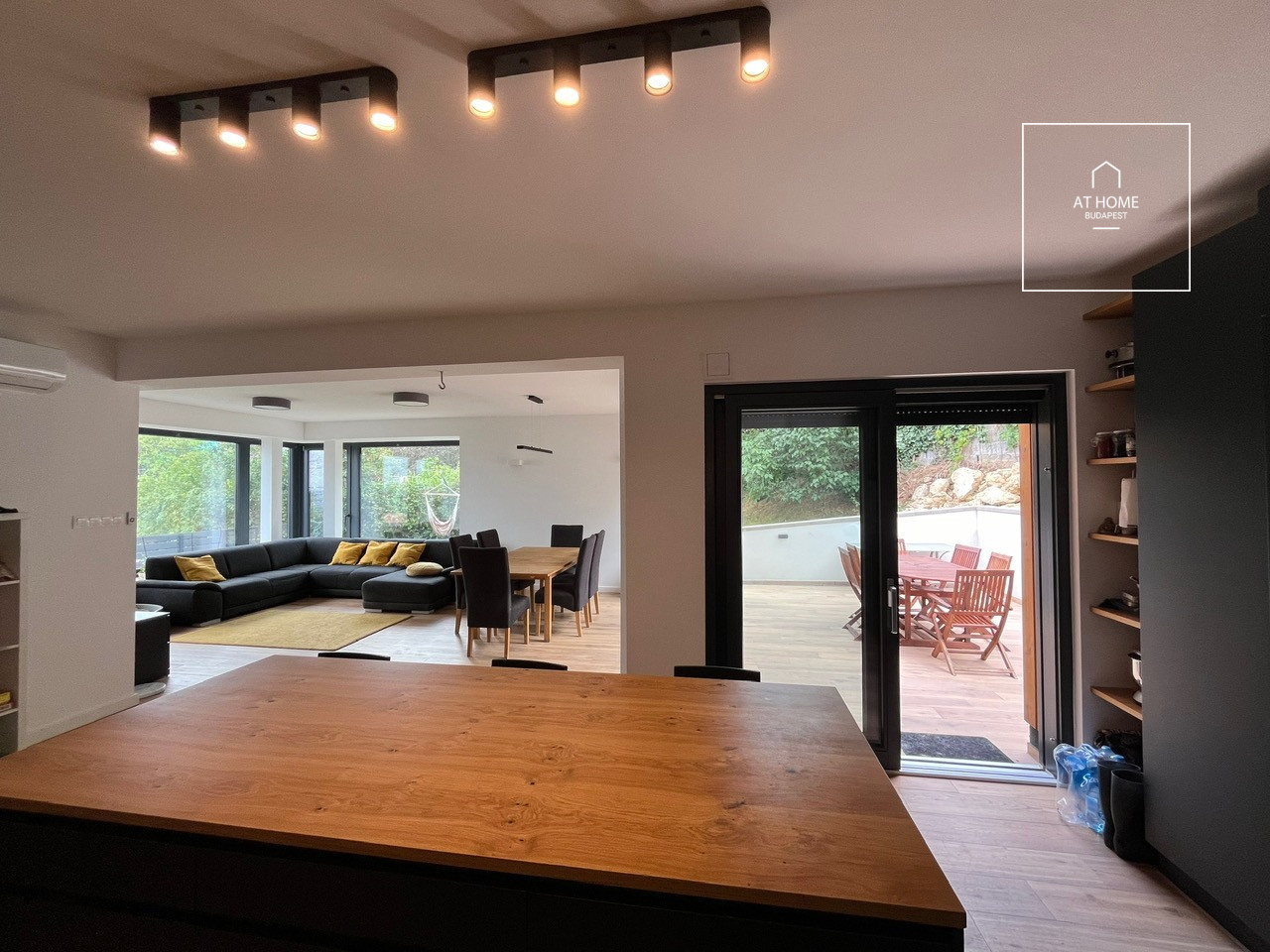 Newly built family house in Budapest, III. district