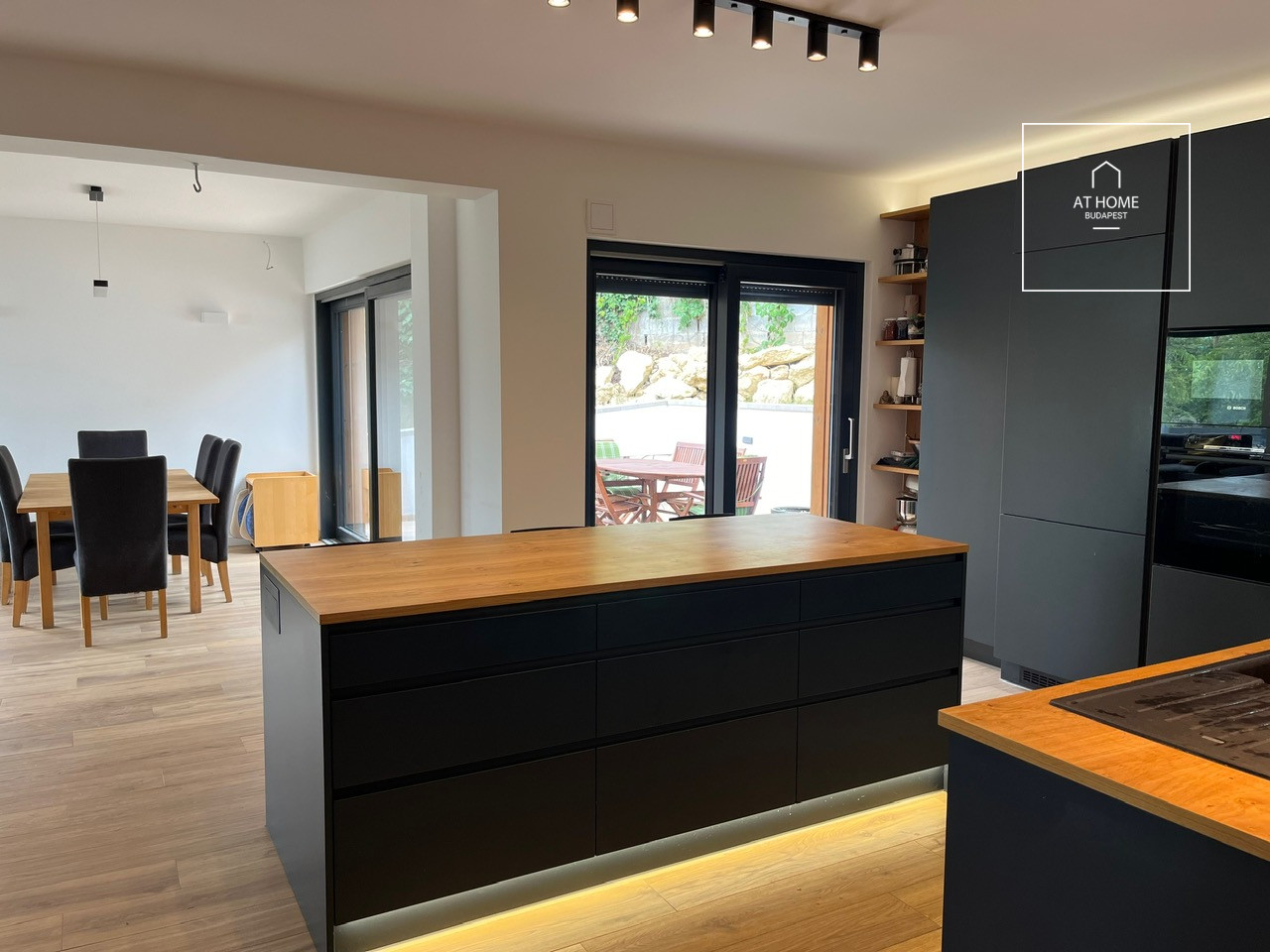 Newly built family house in Budapest, III. district