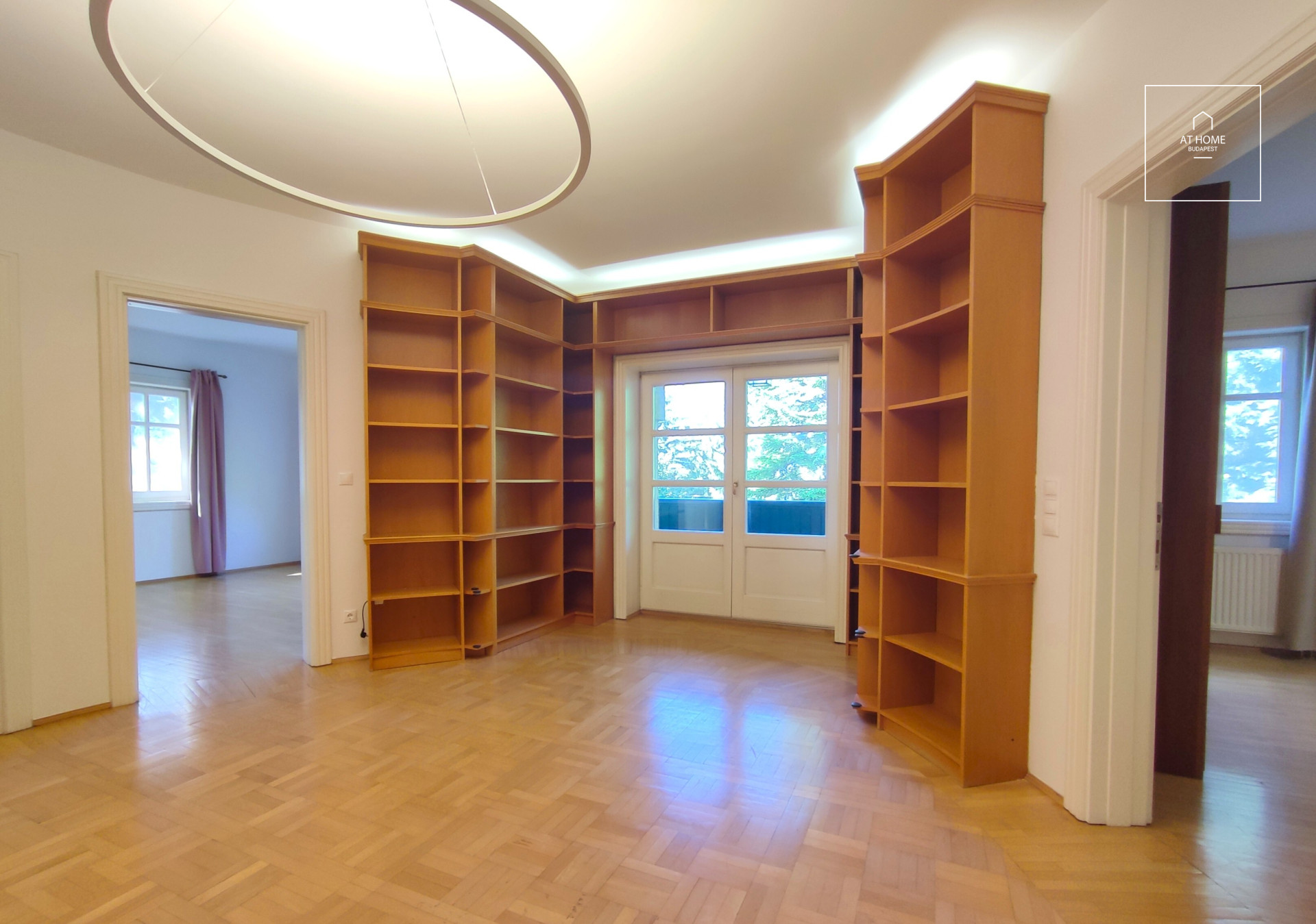Mediterranean House for Rent in Testvérhegy, Budapest III – Close to the British School
