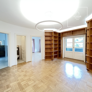 Mediterranean House in Testvérhegy, Budapest III – Close to the British School
