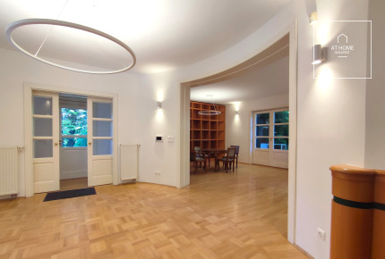 Mediterranean House for Rent in Testvérhegy, Budapest III – Close to the British School