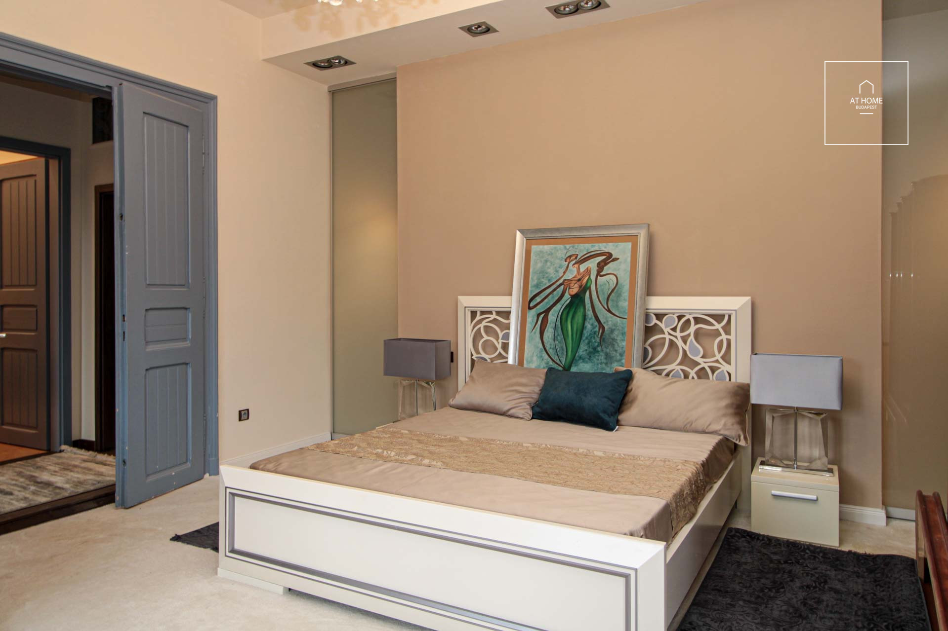 Exclusive garden-connected villa apartment Budapest XII. district Virányos