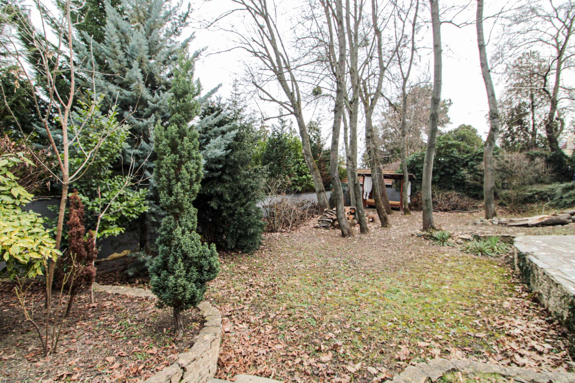 Exclusive garden-connected villa apartment Budapest XII. district Virányos
