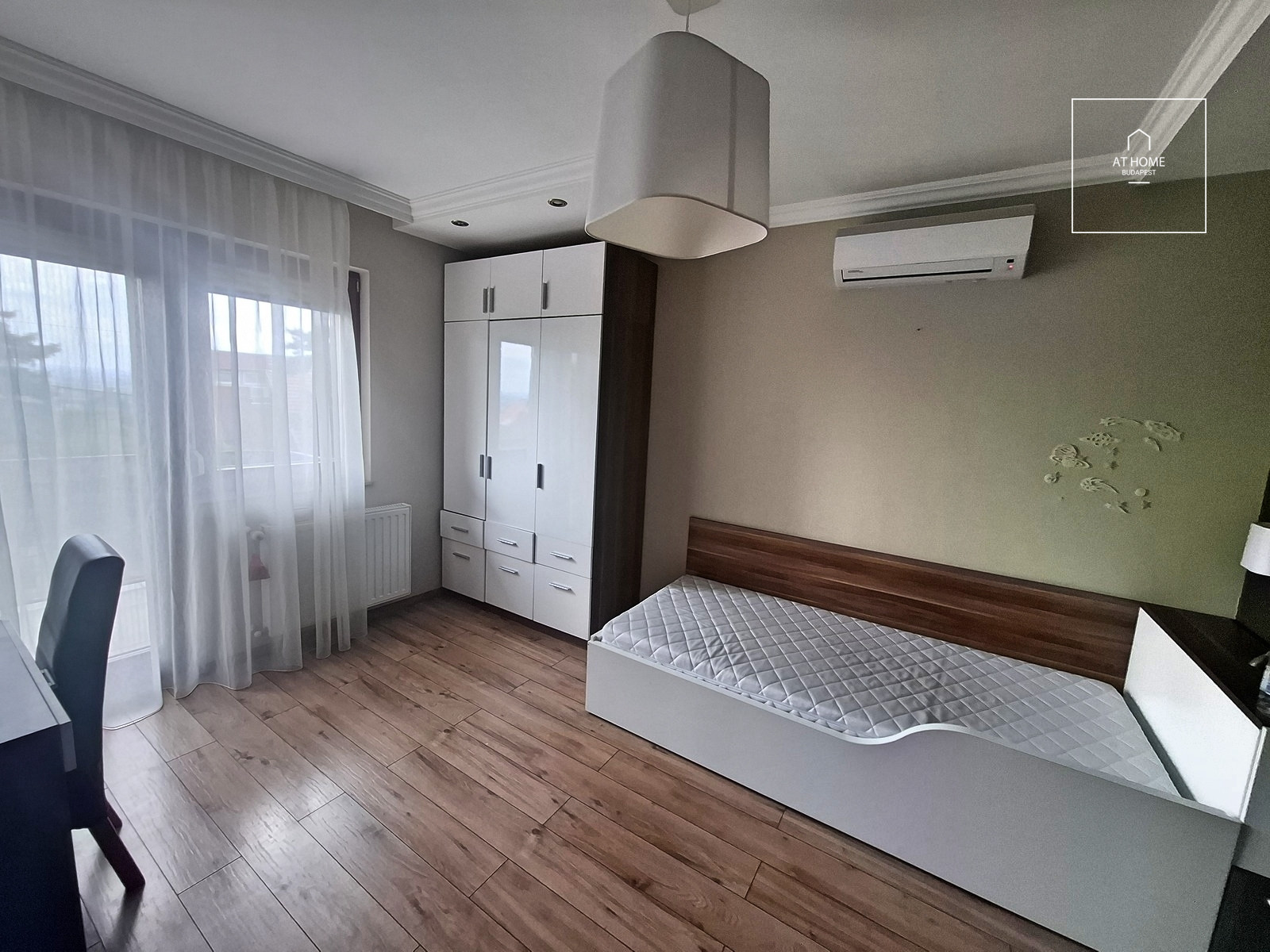 MODERN SEMI-DETACHED HOME IN A PEACEFUL GREEN SETTING – BUDAPEST III DISTRICT