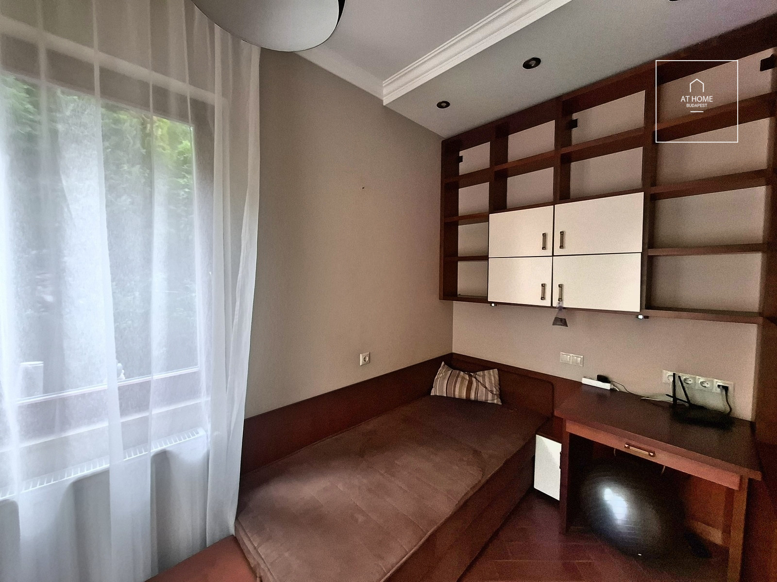 MODERN SEMI-DETACHED HOME IN A PEACEFUL GREEN SETTING – BUDAPEST III DISTRICT