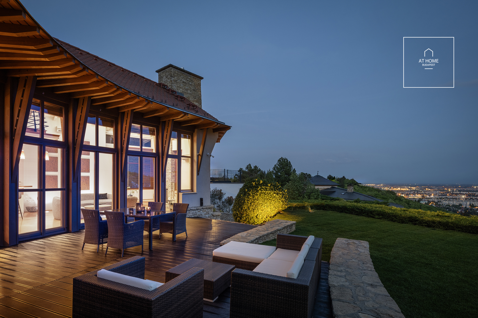 Iconic Luxury Villa Designed by an Ybl Award-Winning Architect in Budapest’s Prestigious Greenbelt