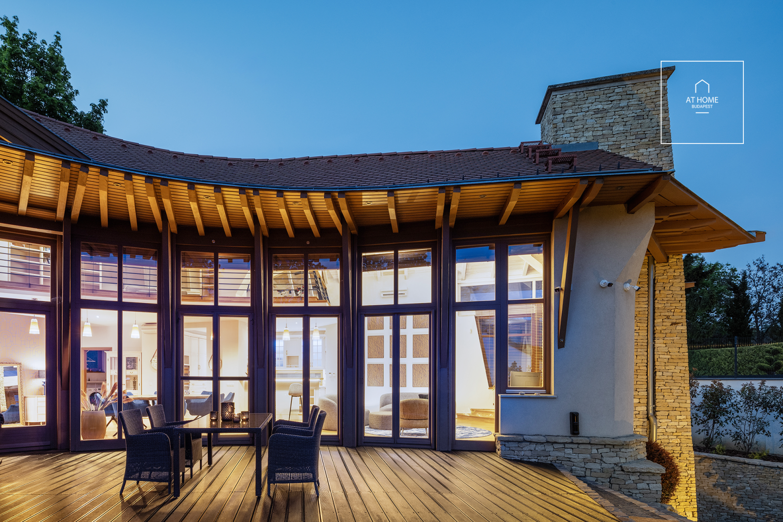 Iconic Luxury Villa Designed by an Ybl Award-Winning Architect in Budapest’s Prestigious Greenbelt
