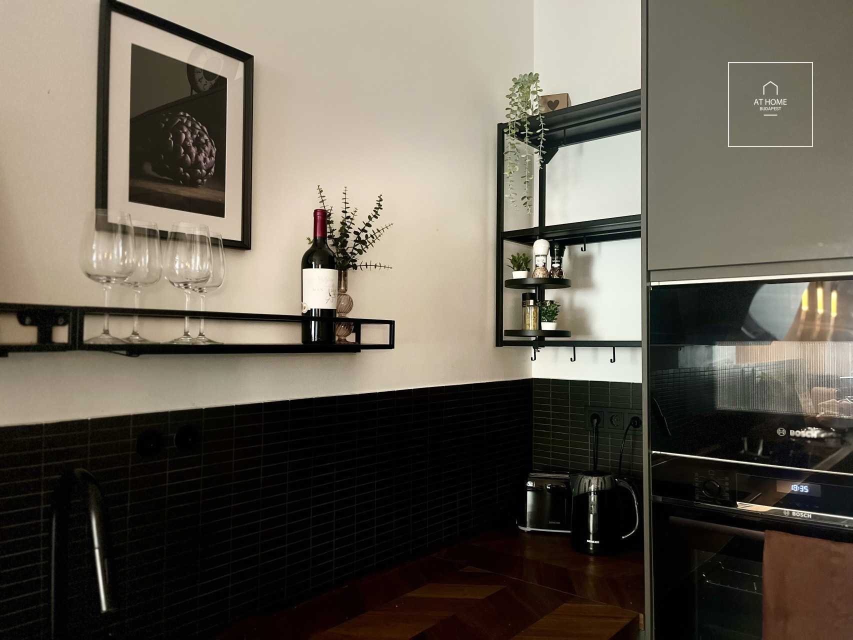 Premium renovated classical apartment for rent in Budapest, District VII, Erzsébetváros.