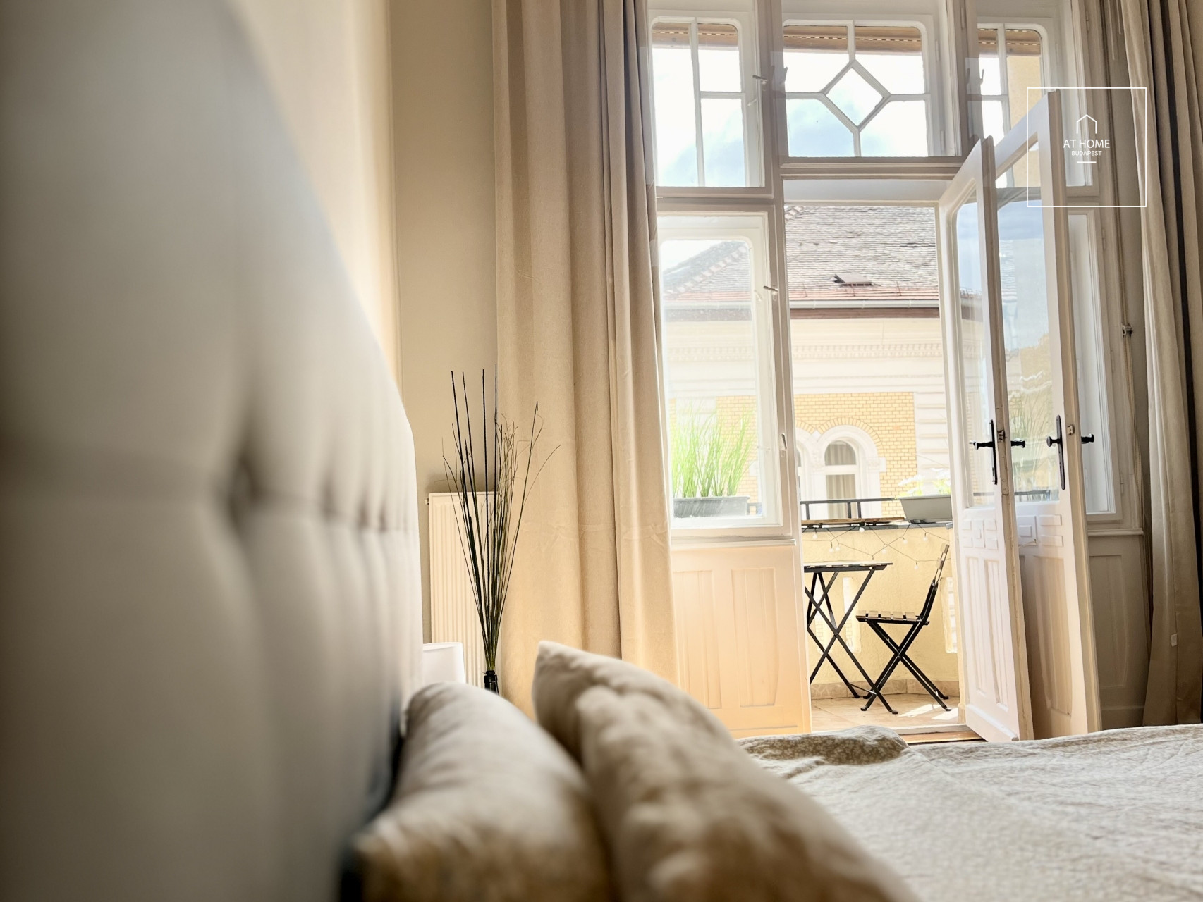 Premium renovated classical apartment for rent in Budapest, District VII, Erzsébetváros.