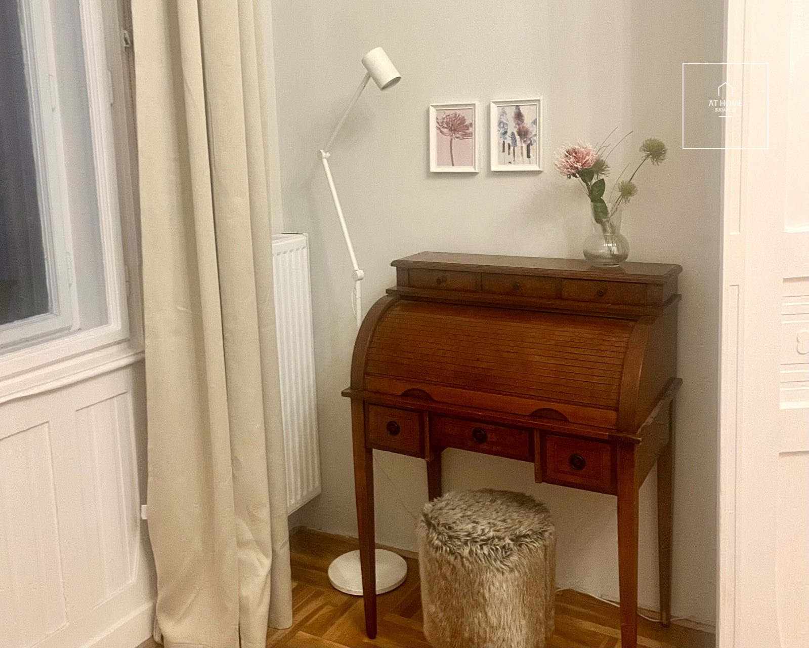 Premium renovated classical apartment for rent in Budapest, District VII, Erzsébetváros.