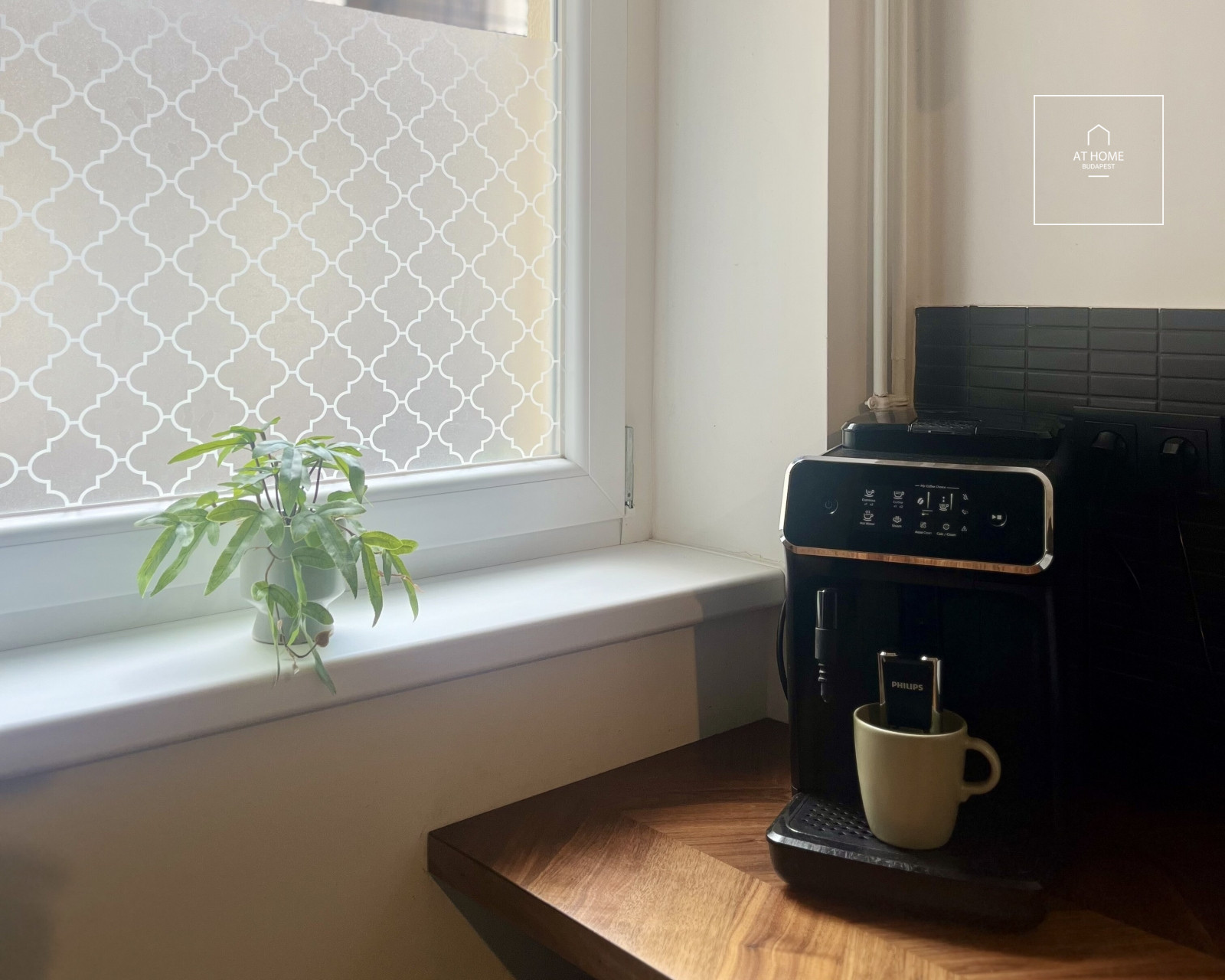 Premium renovated classical apartment for rent in Budapest, District VII, Erzsébetváros.