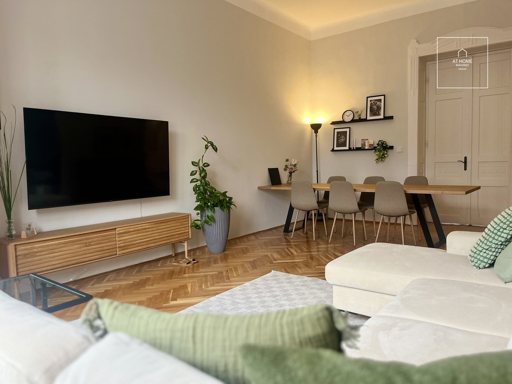 Prémium szinten felújított polgári lakás kiadó Budapest VII. kerület, Erzsébetváros