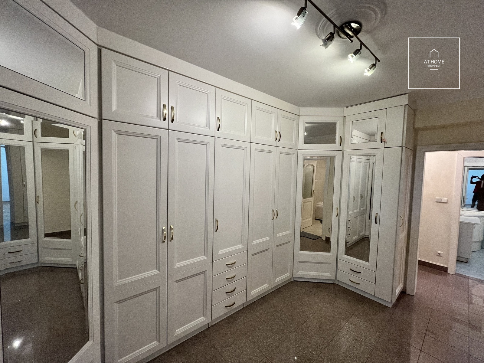 Premium Apartment in an Exclusive Residential Park in District II