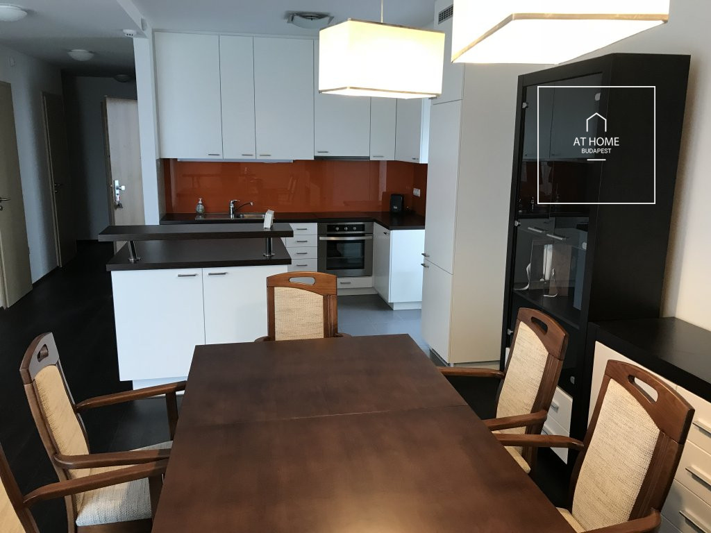 3-bedroom apartment for rent in 2nd district Budapest