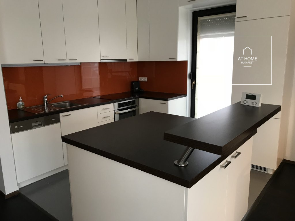 Elegant Furnished Apartment in a Quiet Area of Budapest\'s 2nd District