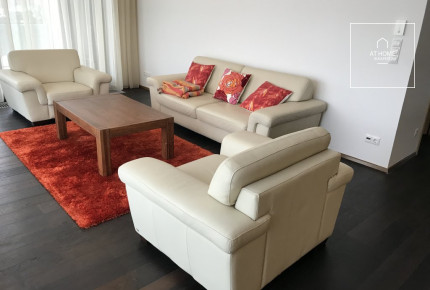 3-bedroom apartment for rent in 2nd district Budapest